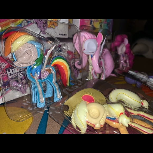 My Little Pony Collectibles- Freeny’s Dissectibles - Picture 6 of 6